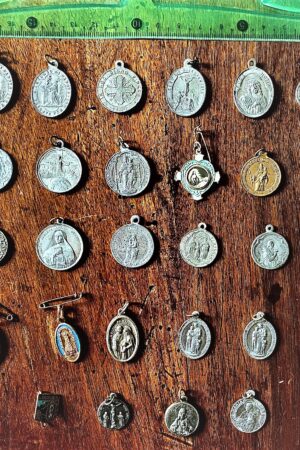 Medagliette e spille piccole (aprire per leggere prezzi)